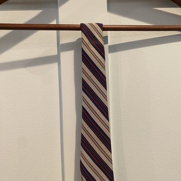 Vintage Silk Repp Tie Dawahare’s Of Kentucky Blue Red Striped Patriotic Colors - Picture 9 of 12